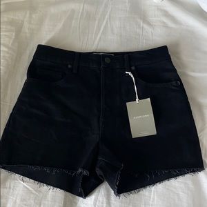 Everlane Cheeky Short - (NBW)